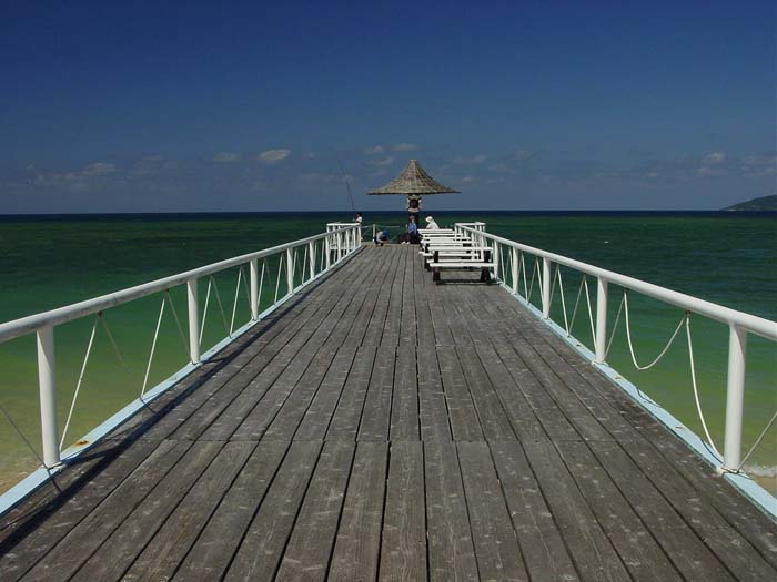 石垣島　フサキビーチの桟橋